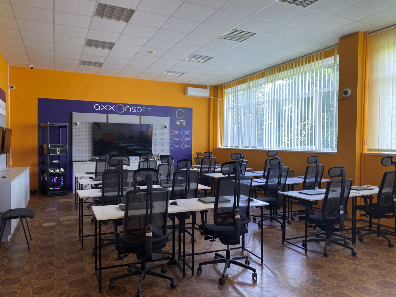 Навчальна аудиторія лабораторії AxxonSoft
