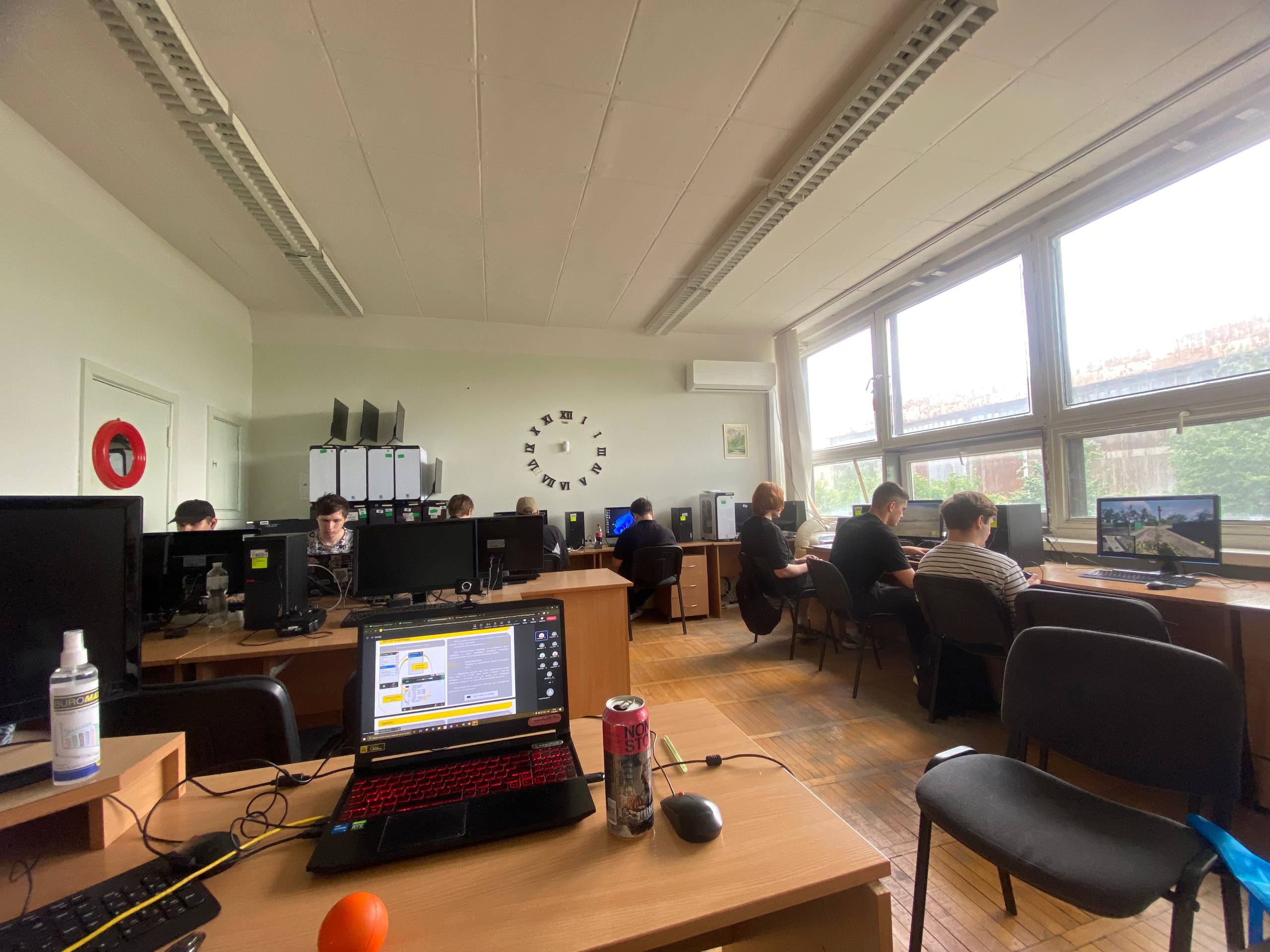 Навчальна лабораторія симуляцій, тестування та ігрової розробки SimTest Game Lab